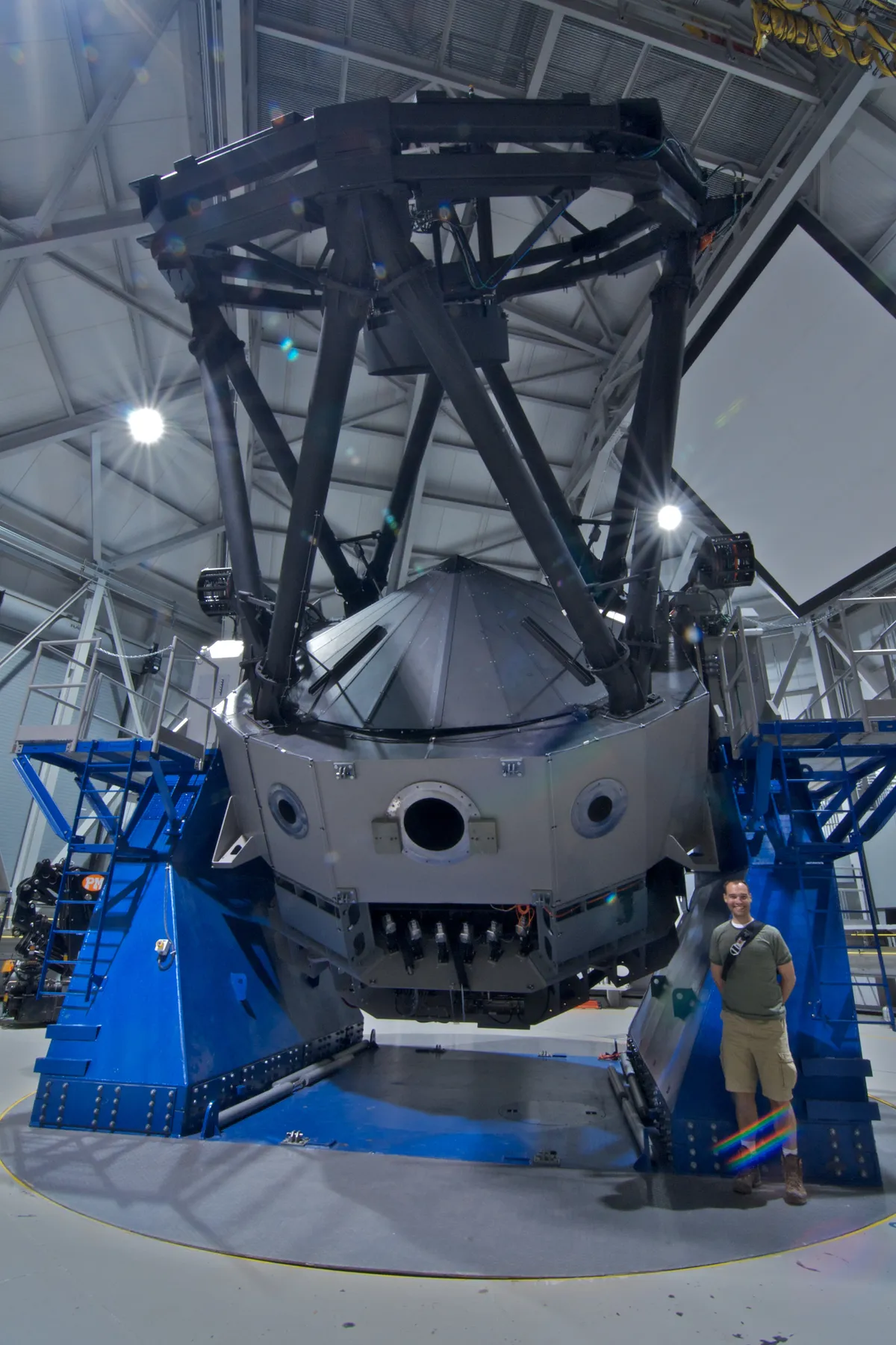 Telescope with the primary mirror closed off