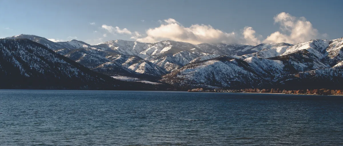 Lake Chelan, Winter
