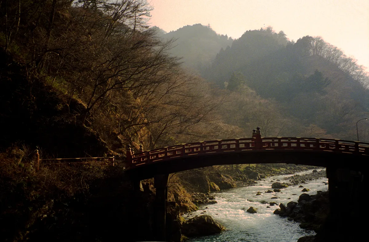A random picture of a bridge over a river